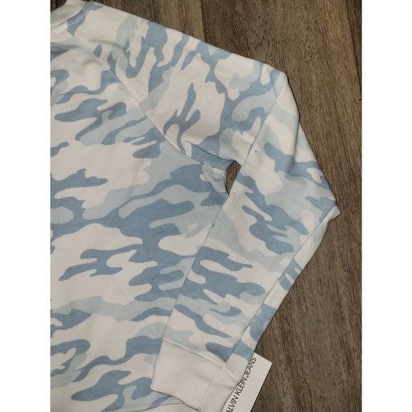 Calvin Klein Camouflage Sweater - Picture 6 of 9